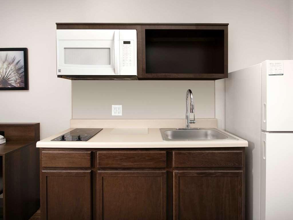 Woodspring Suites ويست مونرو الغرفة الصورة